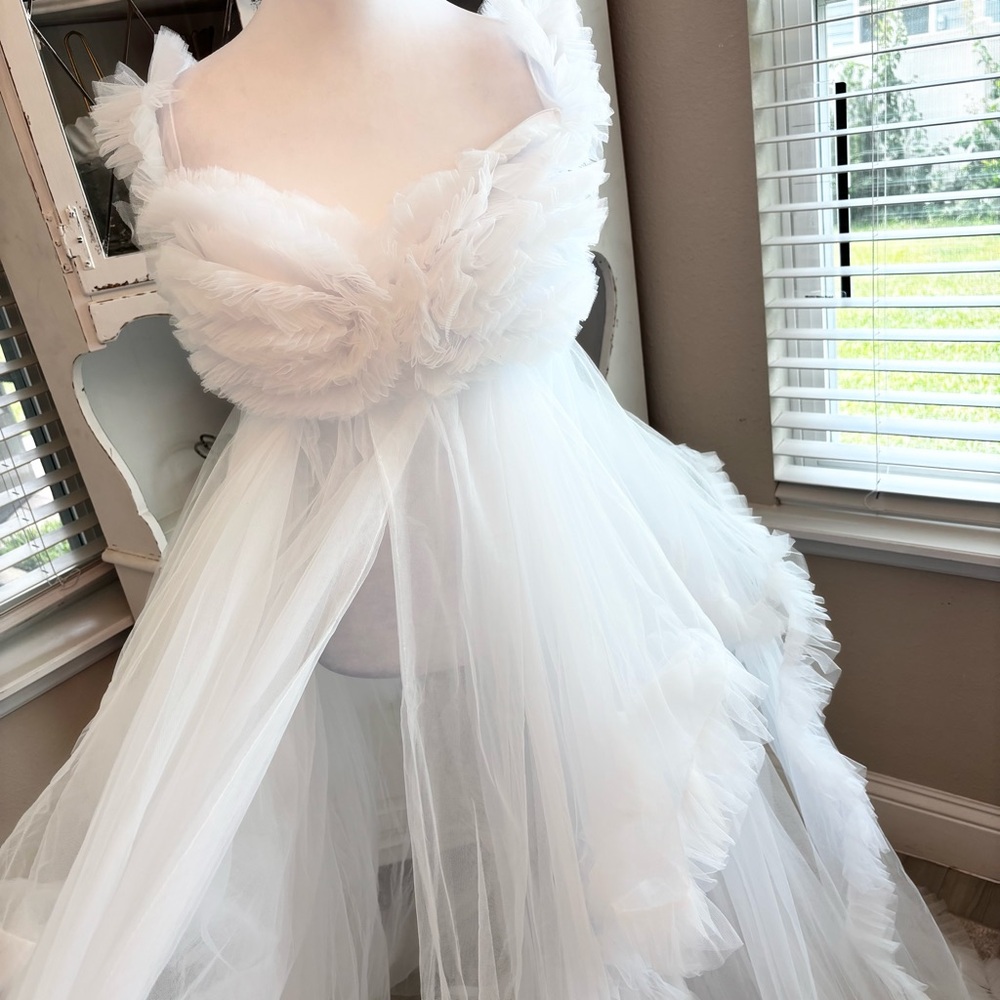 NEW Tulle Maternity Dress for Photoshoot Bridal Robe White NWOT Size L/XL - Picture 6 of 12